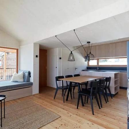 Rosenholz Ferienhaeuser Alpesi faház *