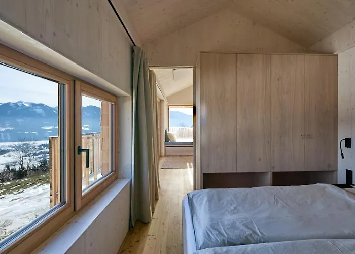 Rosenholz Ferienhaeuser *